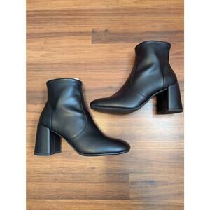 Madden NYC Black Block Heel Ankle Boots- Classic Zip Booties- Size 7.5